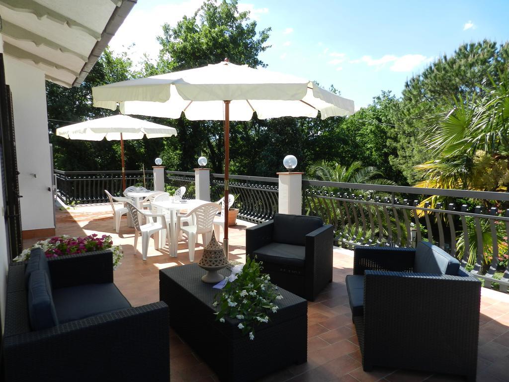 B&B Villa Maria Terni Exterior foto